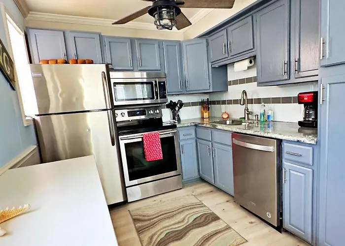 Apollo\'S Escape: Your Serene Oceanfront Retreat