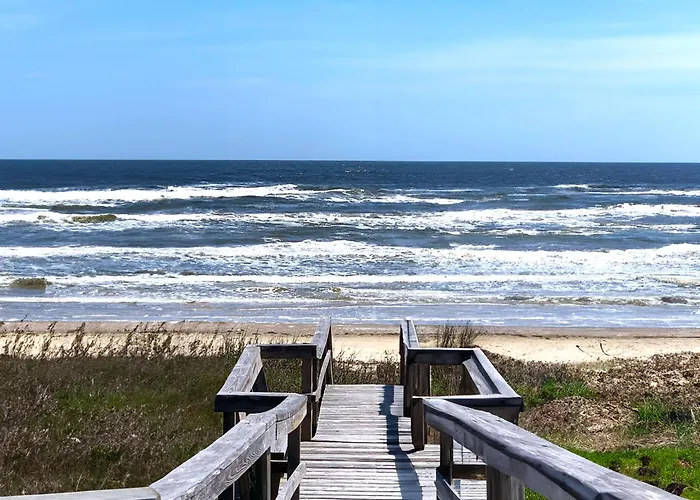 Apollo\'S Escape: Your Serene Oceanfront Retreat