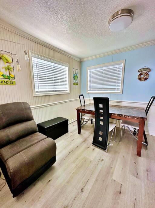 Apollo's Escape: Your Serene Oceanfront Retreat Surfside Beach