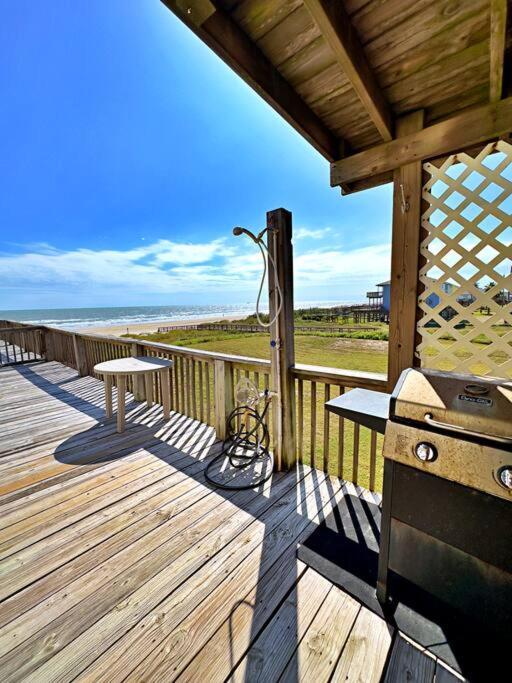 Hébergement de vacances Apollo's Escape: Your Serene Oceanfront Retreat *